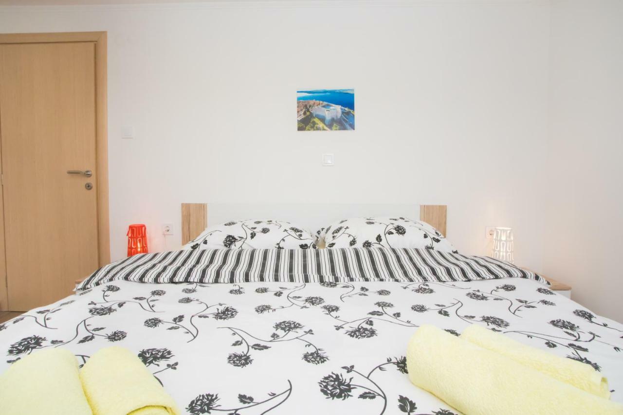 Apartments Tonka شيبينيك المظهر الخارجي الصورة