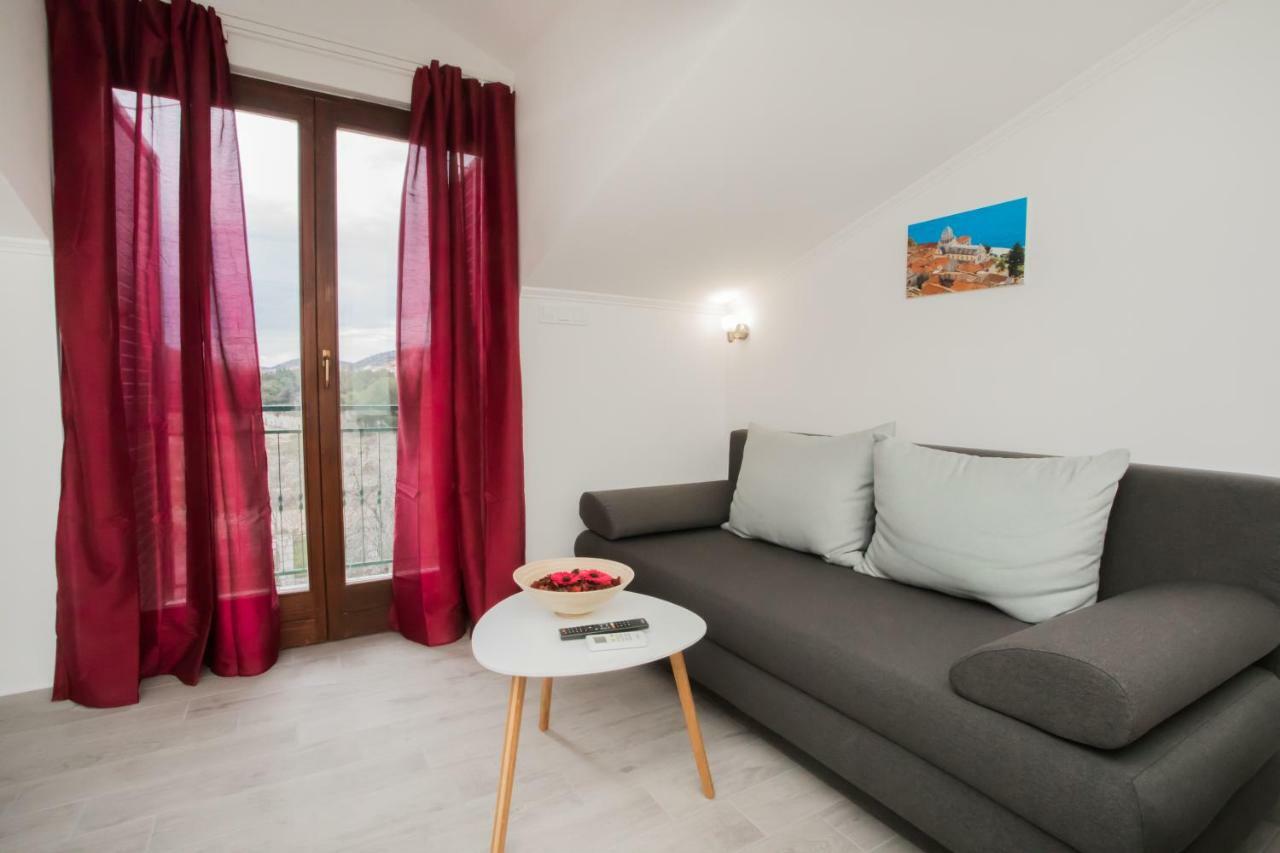 Apartments Tonka شيبينيك المظهر الخارجي الصورة