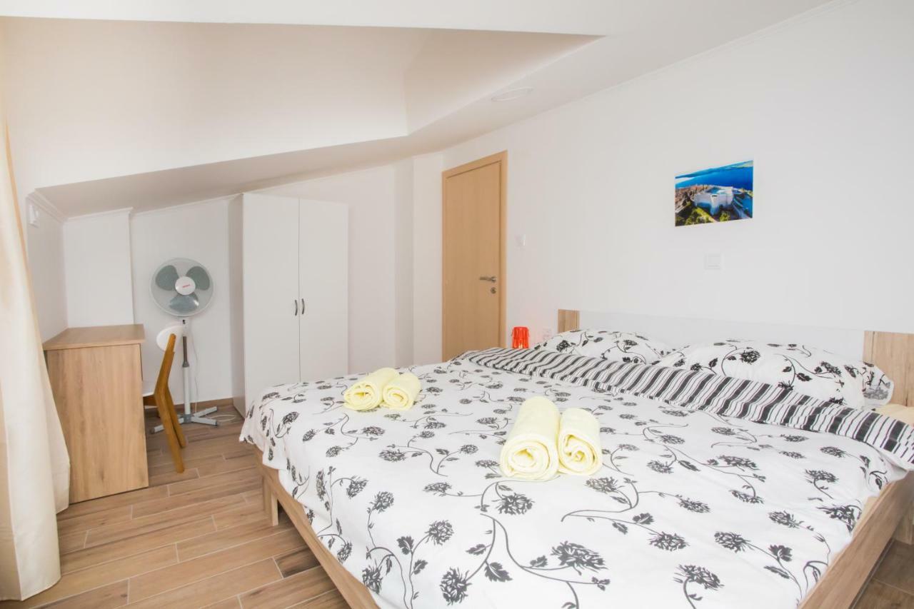 Apartments Tonka شيبينيك المظهر الخارجي الصورة
